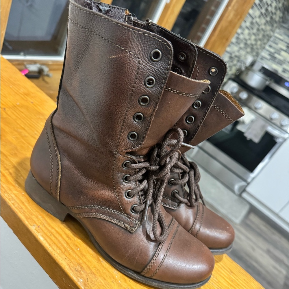 Steve Madden Combat boots 8.5